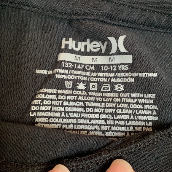 Boys long sleeve tshirt. Hurley size Medium - Picture 2 of 2
